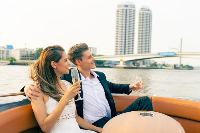 /photos/news/valentine yacht trip_c3163__md.jpg